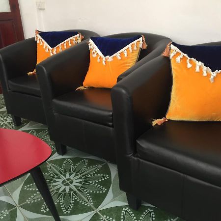 לואנג פרבאנג Moon'S House Hotel מראה חיצוני תמונה